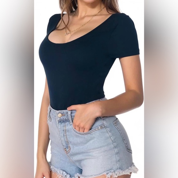 MANGOPOP Women's Scoop Neck Short Sleeve Long Sleeve Stretchy Basic Bodysuit - Picture 1 of 4